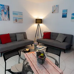 luxury-apartments-with-pool.protaras-cy-hotels.com/